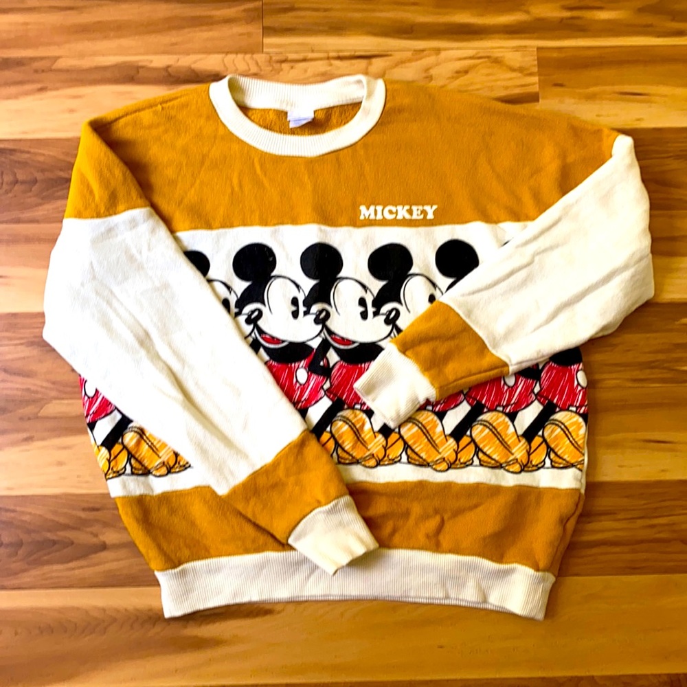 Vintage Mickey Mouse long sleeve top/sweatshirt